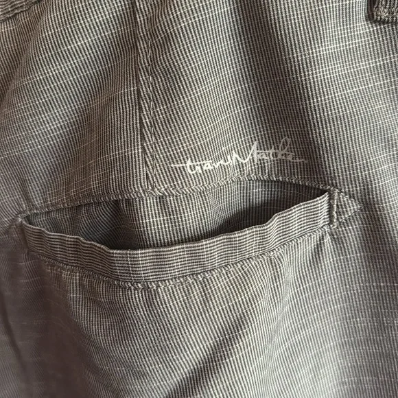 TravisMathew Men's Size 38 Gray Shorts for Golf or Casual Summer Wear Golfing - Picture 4 of 7